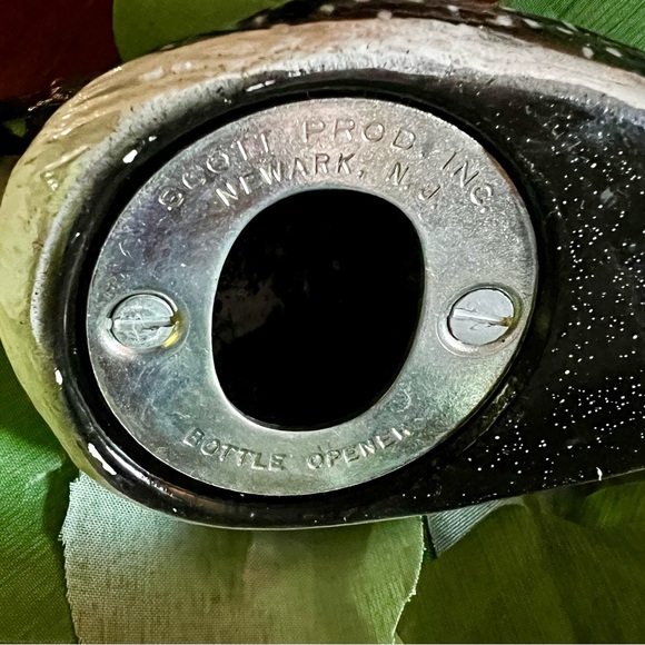 Bottle opener-SCOTT products hand painted hard enamel. Loon edition. - Picture 3 of 3